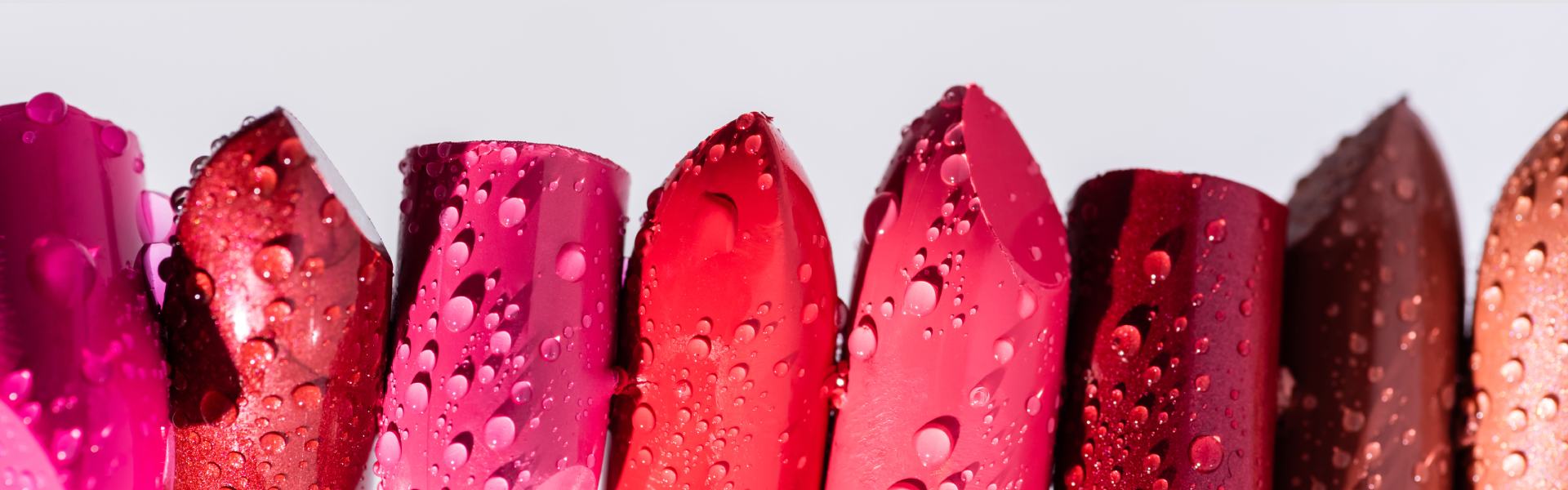 Synthetic Wax in Lipstick: Benefits, Uses & Comparison